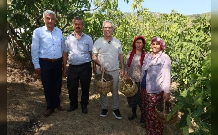 Nazilli Belediye Başkanı Dr. Ertuğrul Tetik: “Üreten, emek veren çiftçilerimizin yanında olmaya devam edeceğiz”