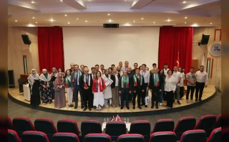 Dokuz Eylül Üniversitesinde Gazze için bilim ve akademik dayanışma buluşması düzenlendi