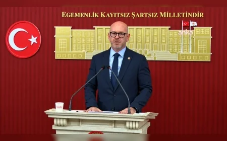 CHP Grup Başkanvekili Serkan Sarı: “Çocuk silaha ulaşamadan devlet çocuğa ulaşmak zorundadır”