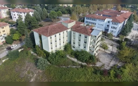 Düzce Belediye Başkanı Dr. Faruk Özlü: “Yeşiltepe’deki eski sağlık meslek lisesi ya huzurevi olacak ya yıkılacak”
