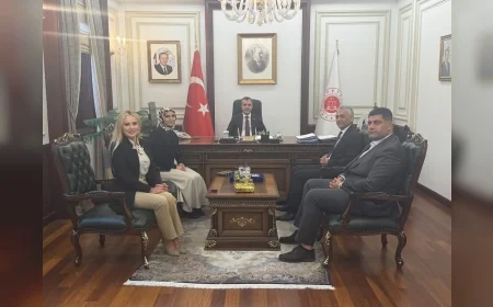 HEKİMSEN Genel Başkanı Uzm. Dr. Adil Kurban: “Tıp değişirken hukuk geride kalamaz”