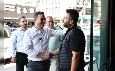 Başiskele Belediye Başkanı M. Yasin Özlü Barbaros Mahallesi’nde esnaf ve vatandaşlarla buluştu