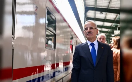 Ulaştırma ve Altyapı Bakanı Abdulkadir Uraloğlu: “Orient Express 30 Eylül’de İstanbul’a ulaşacak”