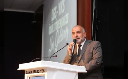 Canik Belediye Başkanı İbrahim Sandıkçı: “Sınavlarda derece elde eden öğrencilerimizi ödüllerle buluşturacağız”