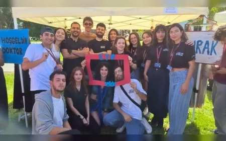 Ege Üniversitesi Tıp Fakültesinde öğrenci toplulukları yeni üyeleriyle buluştu