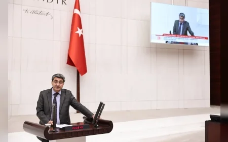 DEVA Partisi Genel Başkan Yardımcısı Mehmet Emin Ekmen: “Çocuğundan destek istemekten utanan milyonlarca emekli var”