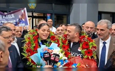 Milli Boksör Havvanur Kethüda Büyüklerde İlk Avrupa Şampiyonası’nda Altın Madalyaya Uzandı