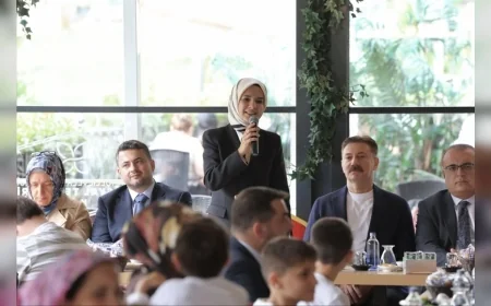Aile ve Sosyal Hizmetler Bakanı Mahinur Özdemir Göktaş: “Her evladımızın ailesinin yanında sevgiyle büyümesini önemsiyoruz”