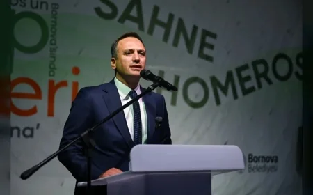 Bornova Belediye Başkanı Ömer Eşki: “Okumayı, yazmayı ve edebiyatı siyaset üstü bir anlayışla desteklemeye devam edeceğiz”