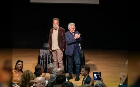 İzmir Uluslararası Edebiyat Festivali’nde Zülfü Livaneli belgeseline yoğun ilgi