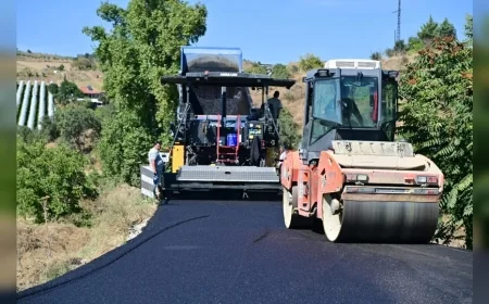 Manisa Büyükşehir Belediye Başkanı Besim Dutlulu: “Sarıgöl’de 6 kilometrelik yolu kendi imkânlarımızla asfaltlıyoruz”