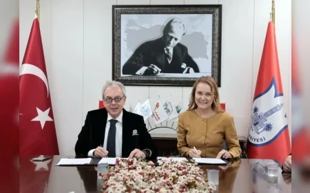 Konak Belediye Başkanı Nilüfer Çınarlı Mutlu: “Konak için çok önemli bir imza”