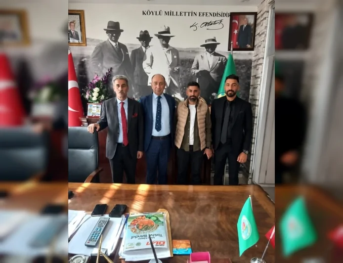 Kars’ın Digor ilçesi Varlı Köyü’nde çevre düzenlemesi, ağaçlandırma ve sosyal destek çalışmaları sürüyor