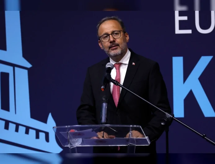 AK Parti İzmir Milletvekili Dr. Mehmet Muharrem Kasapoğlu: “Yerel yönetimler engelsiz vizyon için daha çok üretmeli”