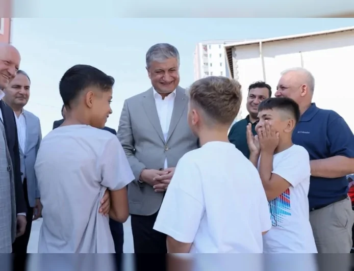 Vali Mustafa Yavuz: “Çocuklarımızın daha iyi şartlarda eğitim alabilmesi için çalışmalarımızı kararlılıkla sürdüreceğiz”