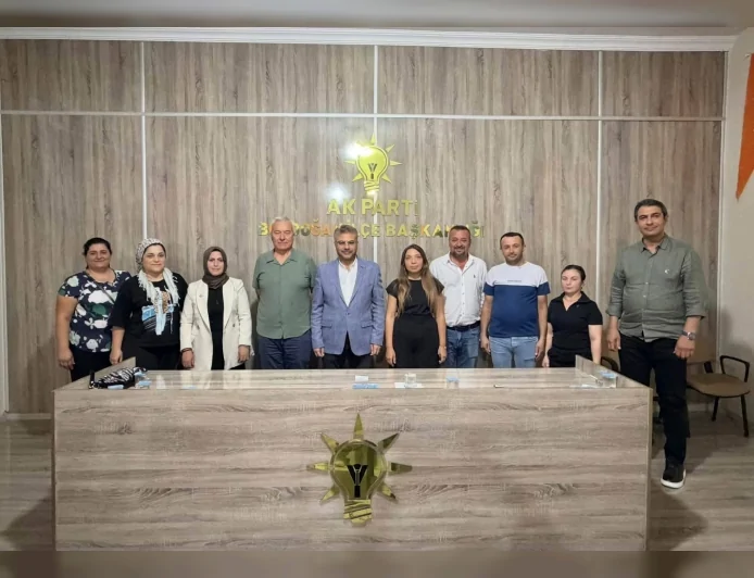 AK Parti Aydın Milletvekili Ömer Özmen Bozdoğan’da partililerle buluştu, yeni üyelere rozet takıldı