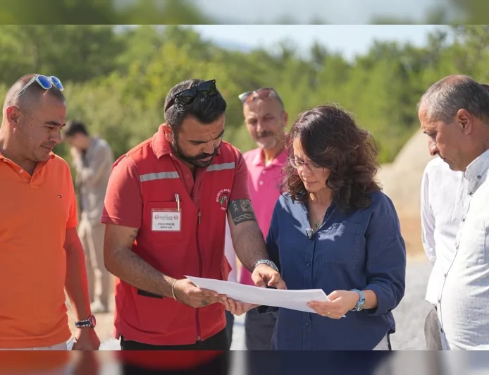 Menteşe Belediye Başkanı Gonca Köksal Aras: “Çiftlik ile Yerkesik arasındaki mesafe 7 kilometre kısaldı”