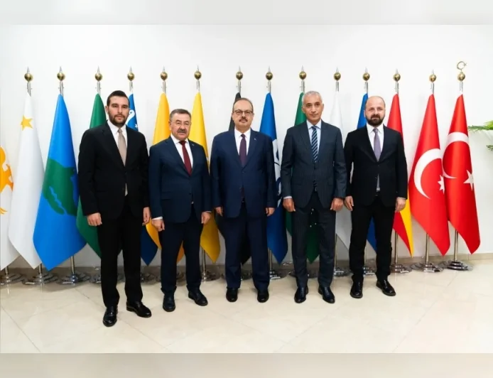 Ankara Valisi Yakup Canbolat Gölbaşı’nda belediye, esnaf, ASELSAN ve şehit ailesini ziyaret etti