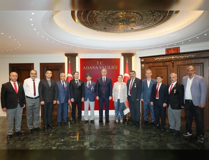 Adana Valisi Mustafa Yavuz, 19 Eylül Gaziler Günü’nde şehit ve gazi derneklerinin temsilcilerini makamında ağırladı