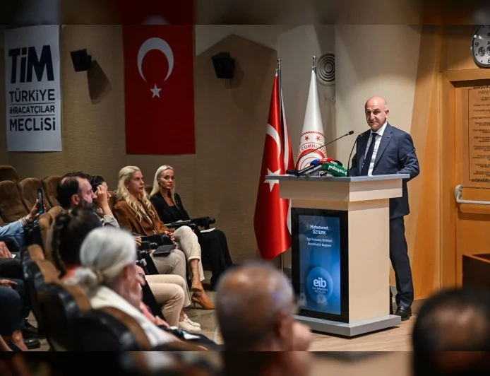 Ege İhracatçı Birlikleri Koordinatör Başkanı Muhammet Öztürk: “Çandarlı, Türkiye’nin Pire’si olabilecek bir potansiyele sahip”