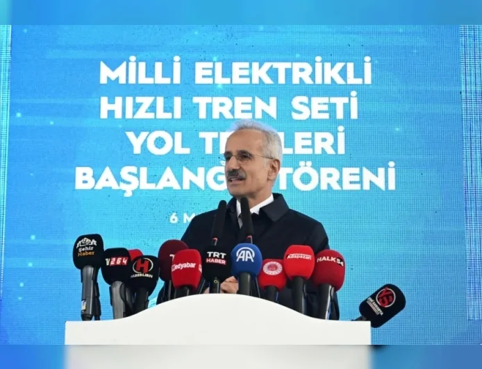 Ulaştırma ve Altyapı Bakanı Abdulkadir Uraloğlu: “Milli Hızlı Tren’de seri üretim sürecine geçmiş olduk”