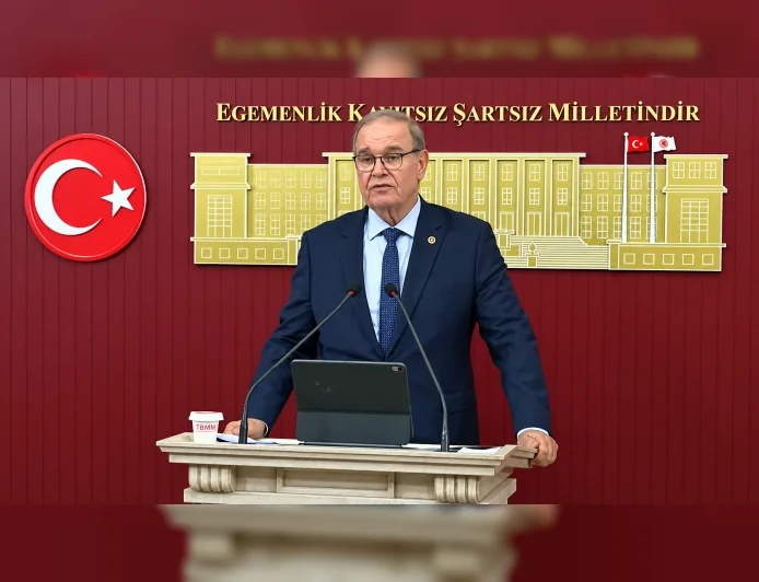 CHP Grup Başkanı Faik Öztrak: “Finansal skandal için Meclis araştırma komisyonu kurulmalıdır”