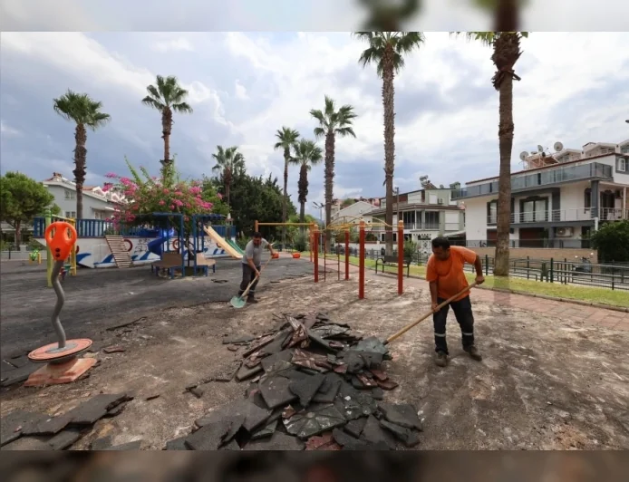 Marmaris Belediyesi merkez ve kırsal mahallelerdeki 16 parkı yeniliyor
