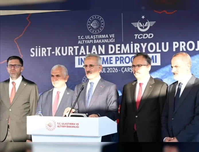 Ulaştırma ve Altyapı Bakanı Abdulkadir Uraloğlu: “Siirt il merkezini ulusal demiryolu ağına doğrudan bağlıyoruz”