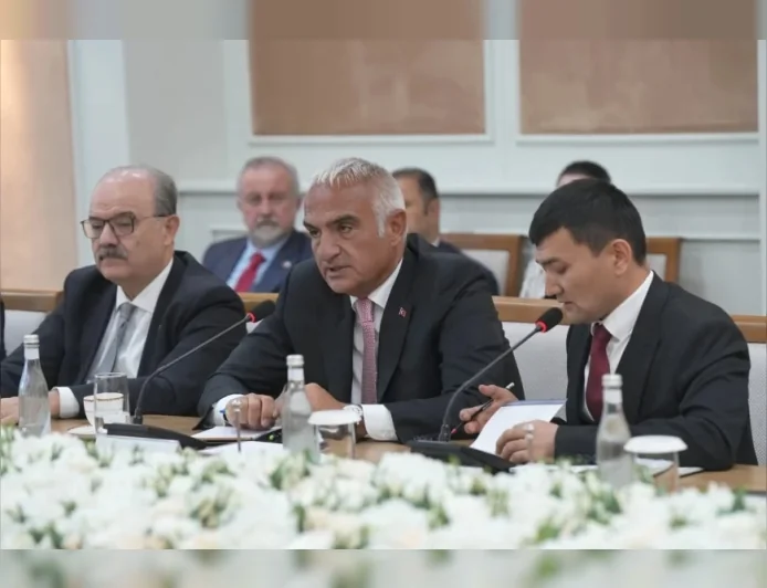 Kültür ve Turizm Bakanı Mehmet Nuri Ersoy: “25 eserin Özbekistan’da çevirisi ve yayımı için destek verdik”