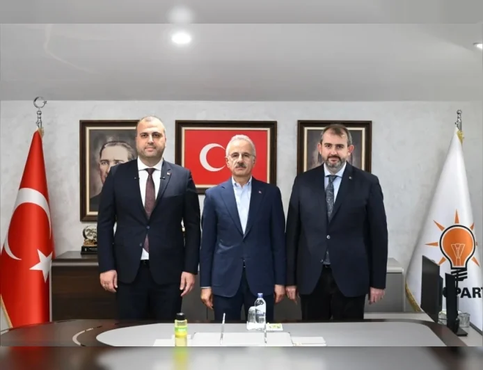 Ulaştırma ve Altyapı Bakanı Abdulkadir Uraloğlu: “İstanbul’a 600 kilometre daha metro lazım”