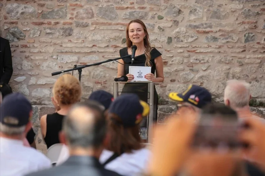 Konak Belediye Başkanı Nilüfer Çınarlı Mutlu: “Özgürlüğümüze, adalete ve demokrasiye daha güçlü sahip çıkmalıyız”