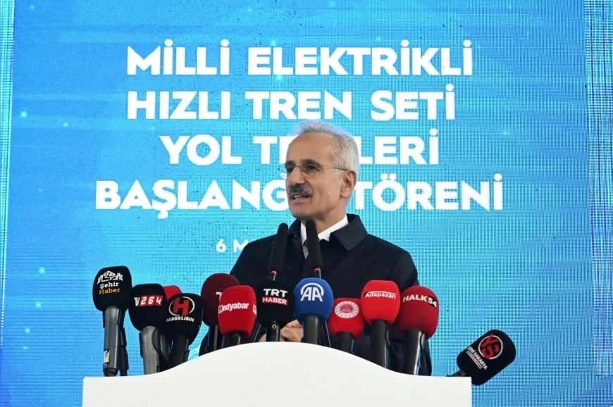 Ulaştırma ve Altyapı Bakanı Abdulkadir Uraloğlu: “Milli Elektrikli Hızlı Tren’imiz saatte 250 kilometre hıza ulaştı”