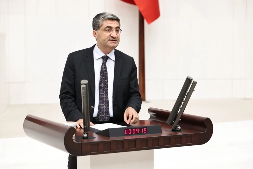 DEVA Partisi Genel Başkan Yardımcısı Mehmet Emin Ekmen: “Silahlı mücadelelerin en büyük zararını siviller görüyor”