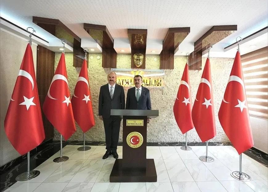Bakan Tekin, Batman’da Eğitim Gündemine İlişkin Değerlendirmelerde Bulundu