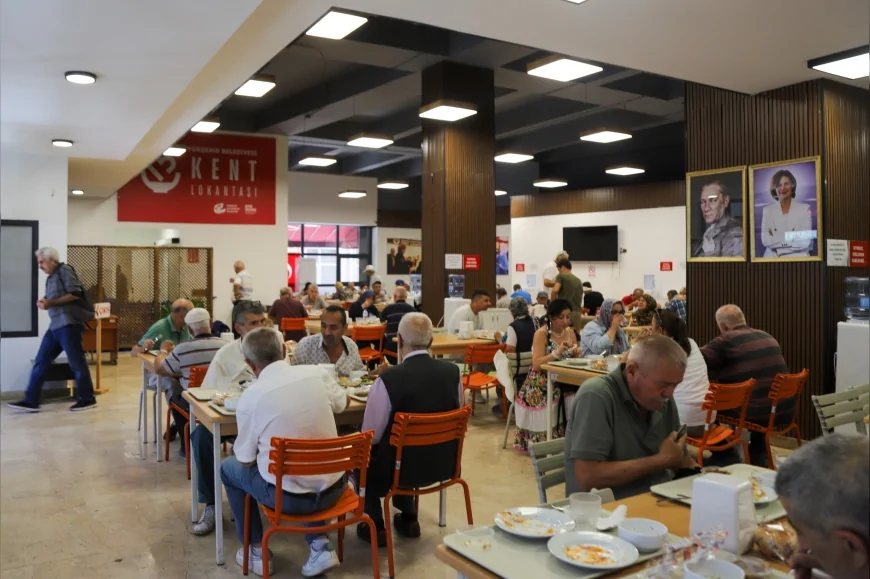 Eskişehir’in kurtuluşunun 104. yılı Kent Lokantalarında yöresel lezzetlerle kutlandı