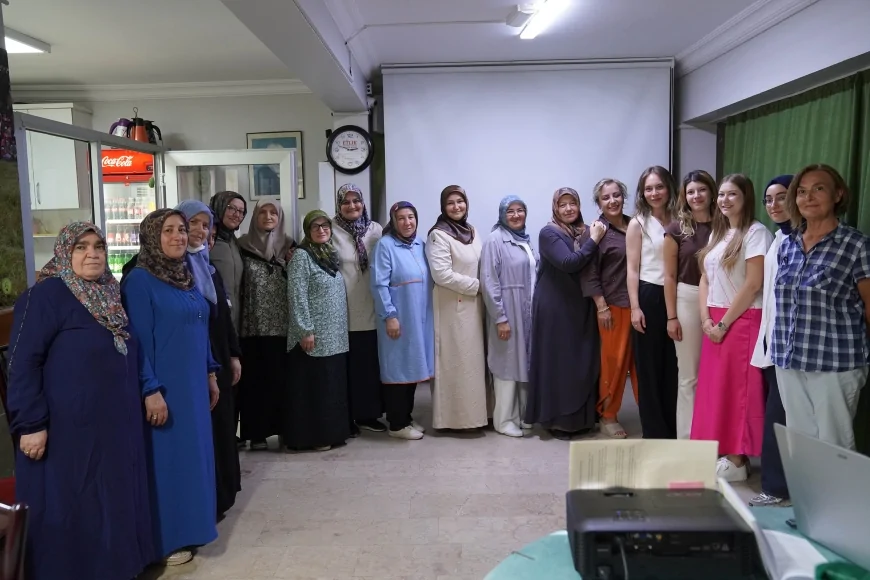 Keçiören’de kadınlara “5 Sevgi Dili” semineriyle sağlıklı iletişimin yolları anlatıldı