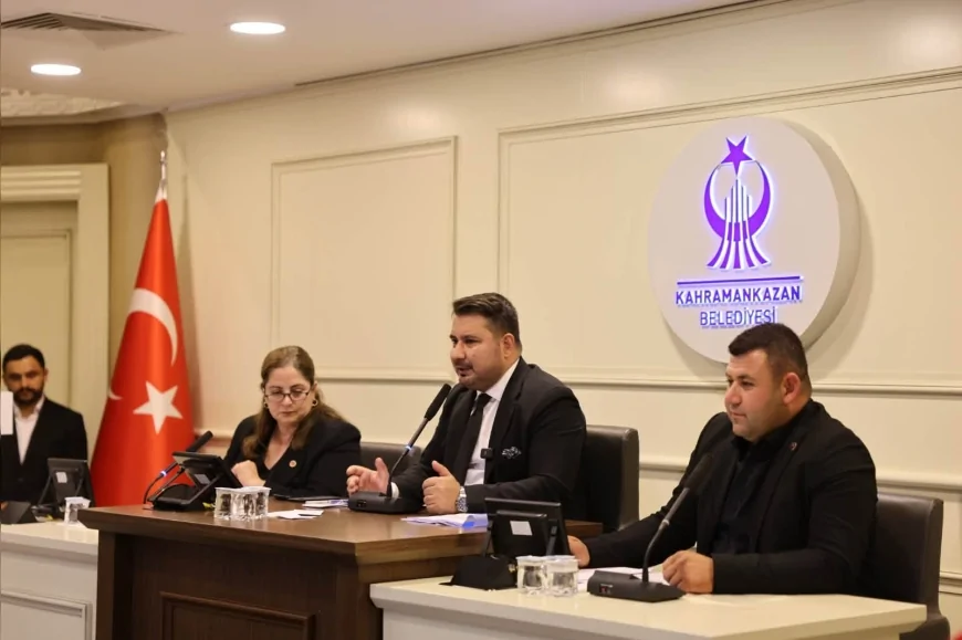 Kahramankazan Belediye Başkanı Selim Çırpanoğlu: “20 yılda atılmayan asfaltı 2,5 yılda attım”