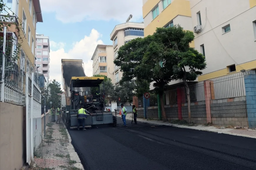Maltepe Belediyesi, Bağlarbaşı Mahallesi Irmak Sokak’ta asfaltlama çalışmasını tamamladı