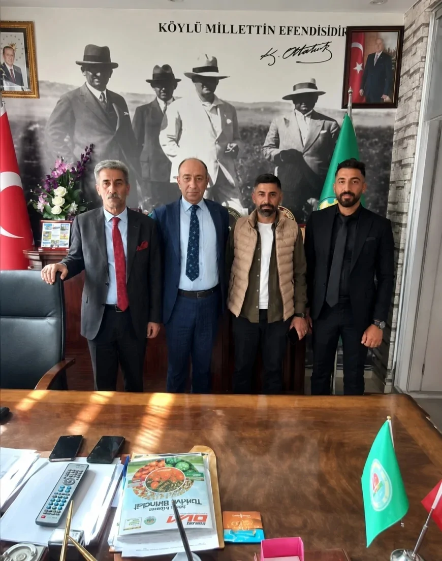 Kars’ın Digor ilçesi Varlı Köyü’nde çevre düzenlemesi, ağaçlandırma ve sosyal destek çalışmaları sürüyor
