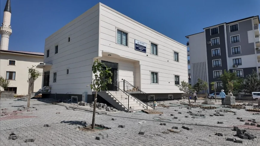 Adıyaman’da Kemal-Sultan Aslan Taziye Evi açılışa hazırlanıyor, son rötuşlar yapılıyor