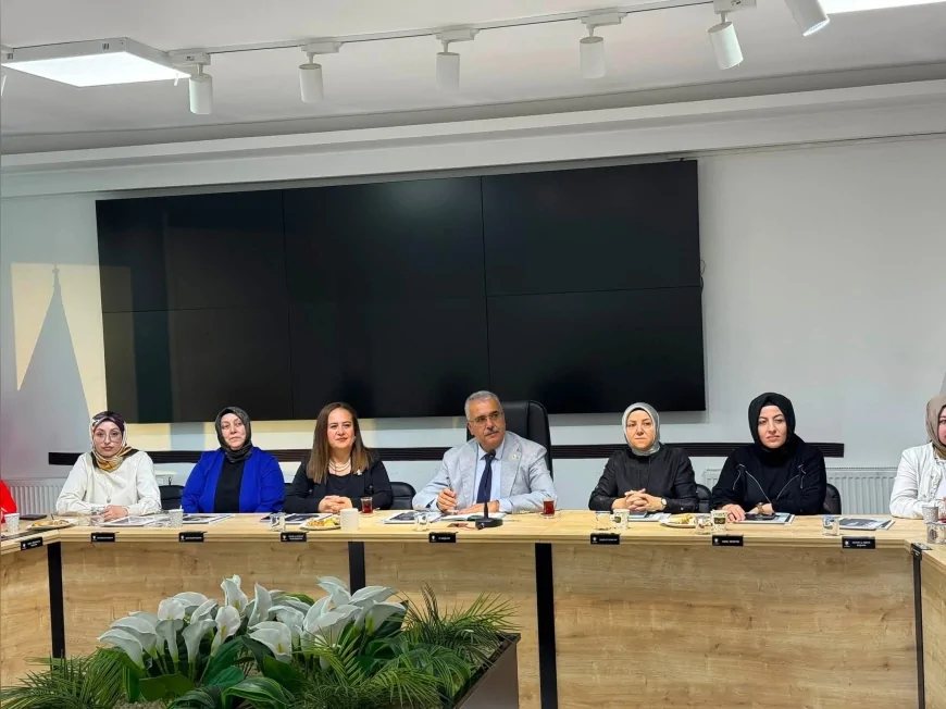AK Parti Çorum Milletvekili Av. Yusuf Ahlatcı: “Kadın Kollarımız davamızın en büyük gurur kaynağıdır”