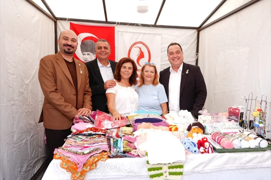 Manisa’da Bağ Bozumu Coşkusu Stantlara Taşındı, Yerel Ürünler ve Kadın Emeği Ziyaretçilerle Buluştu