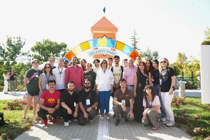 Eskişehir Büyükşehir Belediye Başkanı Ayşe Ünlüce: “Porsuk’un kıyısında sanatın, müziğin ve farklı kültürlerin renkleriyle festival coşkusunu yaşamaya devam ediyoruz”