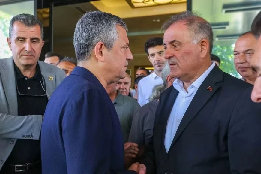 Yeni Parti Genel Başkanı Özgür Özel ve beraberindeki heyetten Nuri Aslan’a taziye ziyareti