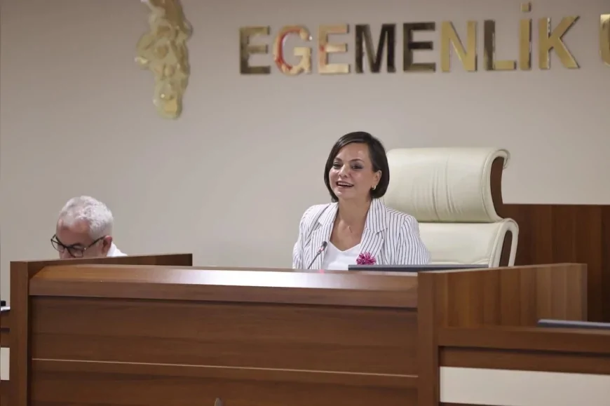 Karabağlar Belediye Başkanı Helil Kınay: “Bütçe açığımızı azalttık, yatırımlarımızı ve hizmetlerimizi sürdürüyoruz”