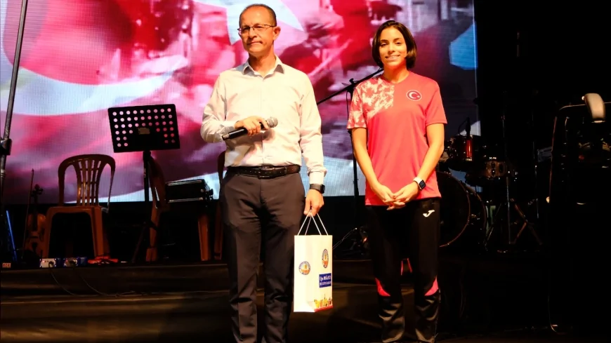 Kuyucak’ta 5 Eylül Kurtuluş Bayramı Sabahat Akkiraz konseri ve etkinliklerle kutlandı