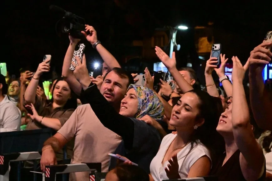 Gölmarmara’nın kurtuluşunun 104’üncü yıl dönümü Zakkum konseriyle kutlandı