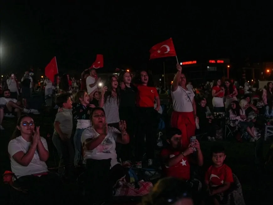 Etimesgut’ta Filenin Sultanları’nın Avrupa Şampiyonluğu Çelebi Çayırı’nda Coşkuyla Kutlandı