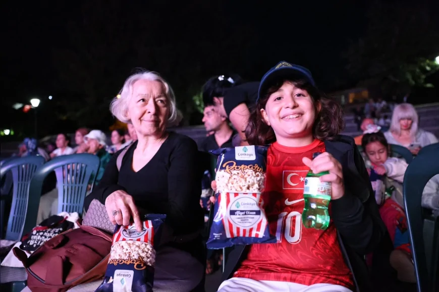 Çankaya Açık Hava Sinema Günleri 40 bine yakın izleyicinin katılımıyla sona erdi