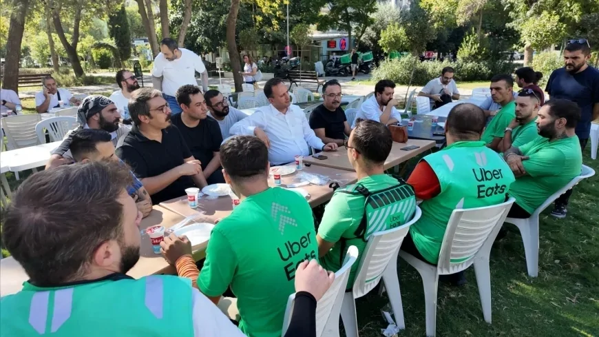 Bornova Belediye Başkanı Ömer Eşki: “Moto kuryelerin hayatlarını kolaylaştıracak projeler üretmeye devam edeceğiz”